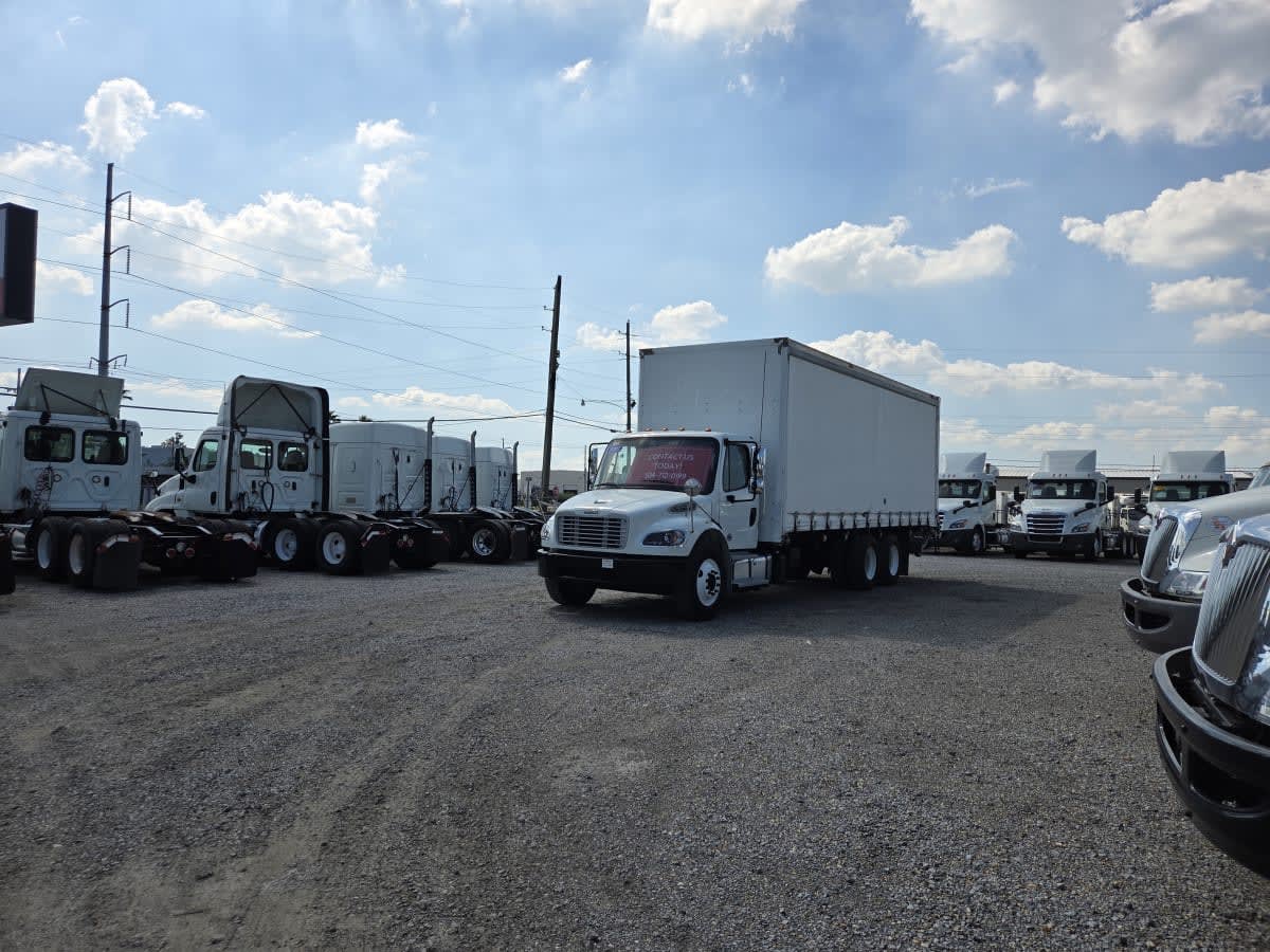 2020 Freightliner M2 106